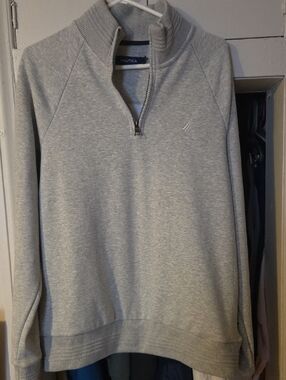 Nautica Men's Light Gray Half-Zip Pullover Sweater